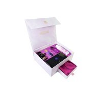 oud roses gift set